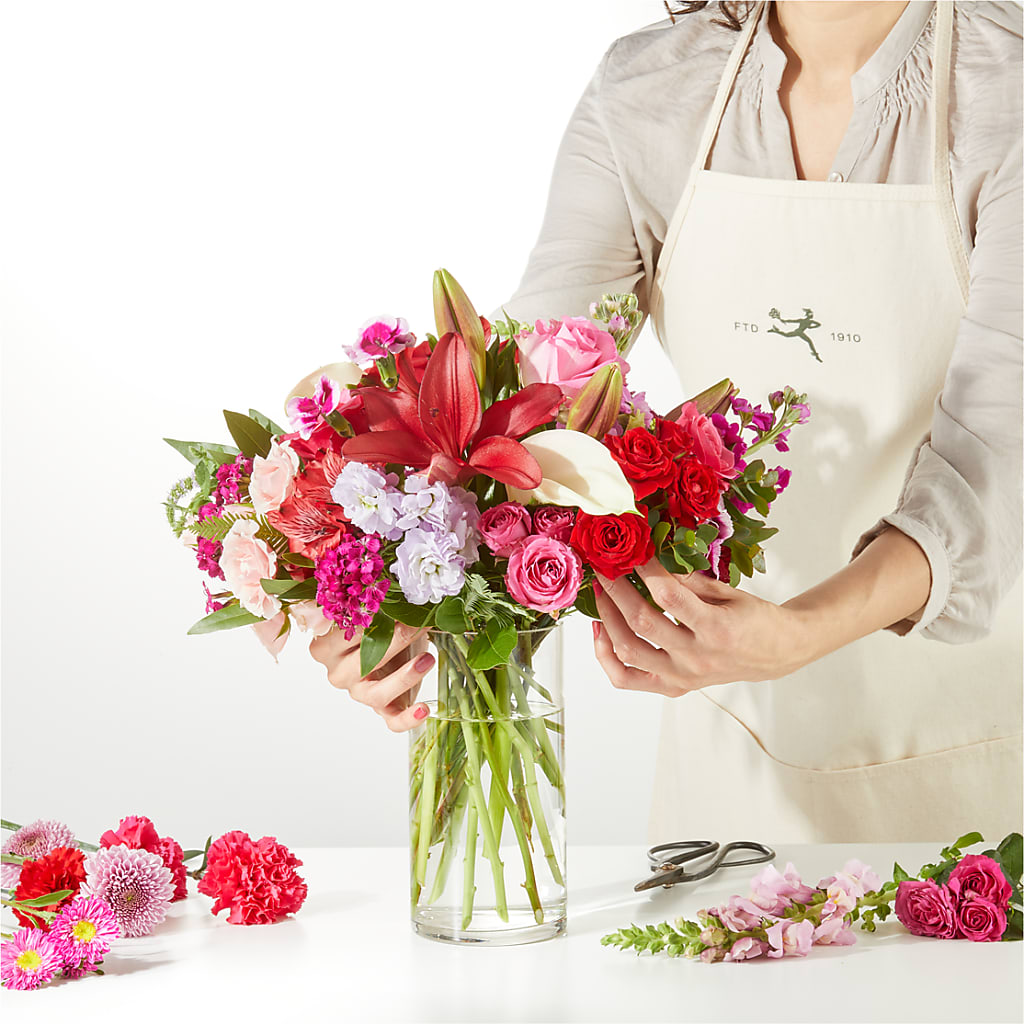 Swooning Over You - A Luxury Florist Original – STEPH'S CREATIONS FLORAL DESIGN, Atoka OK