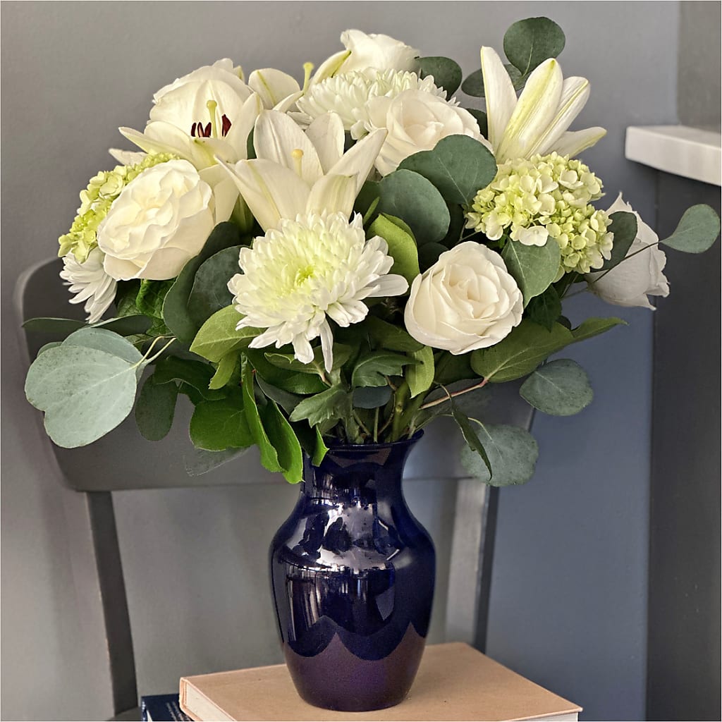 Snowy Dreams Bouquet – STEPH'S CREATIONS FLORAL DESIGN, Atoka OK