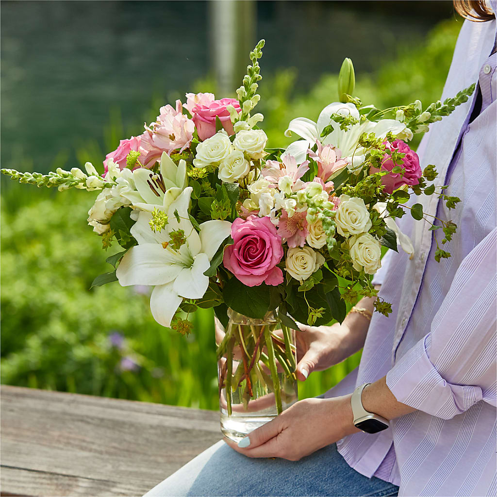 Fondly Bouquet – STEPH'S CREATIONS FLORAL DESIGN, Atoka OK